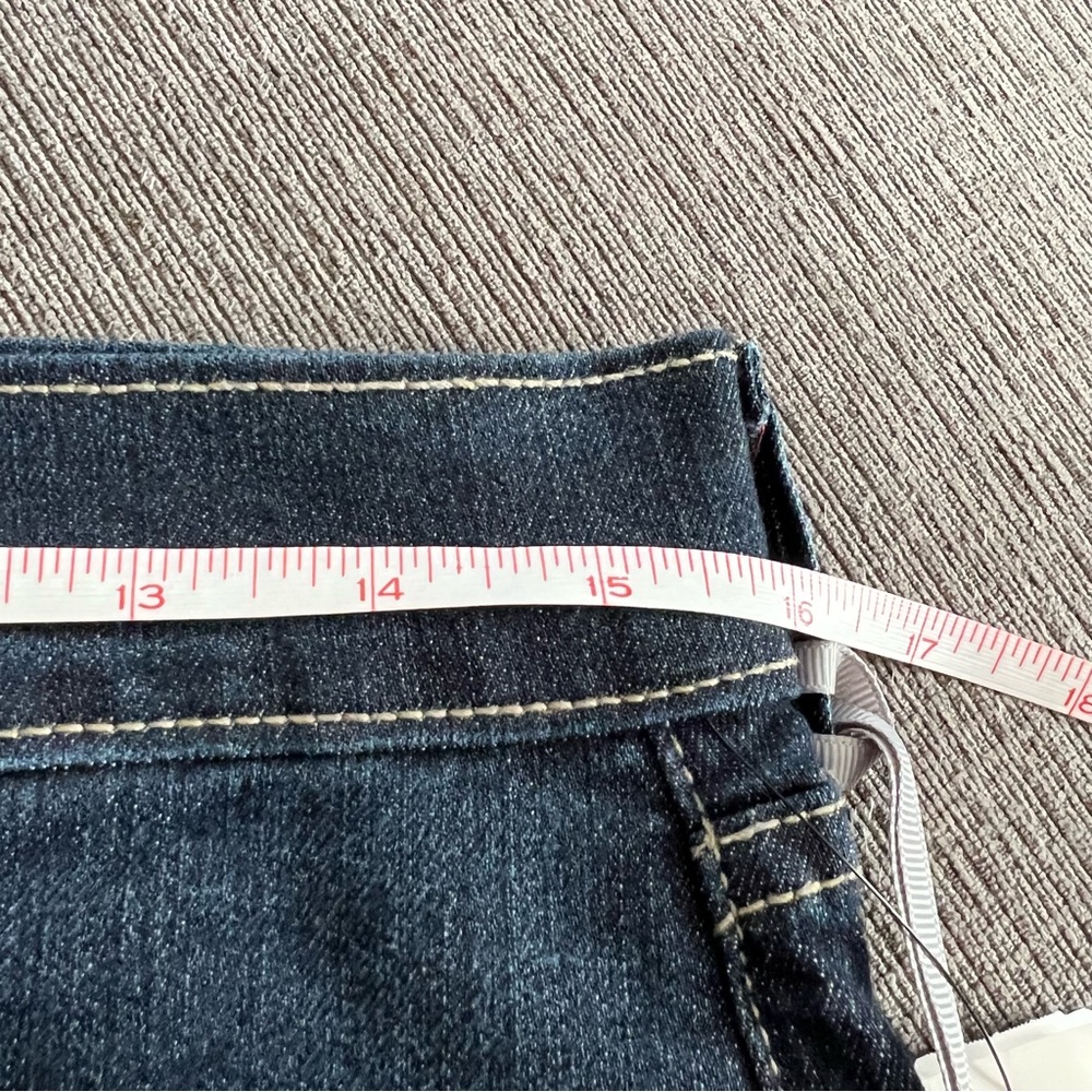 NWT NYDJ Slimming Lift Tuck Bermuda Shorts rolled cuff in Hollywood Blue Size 10 - Picture 10 of 11